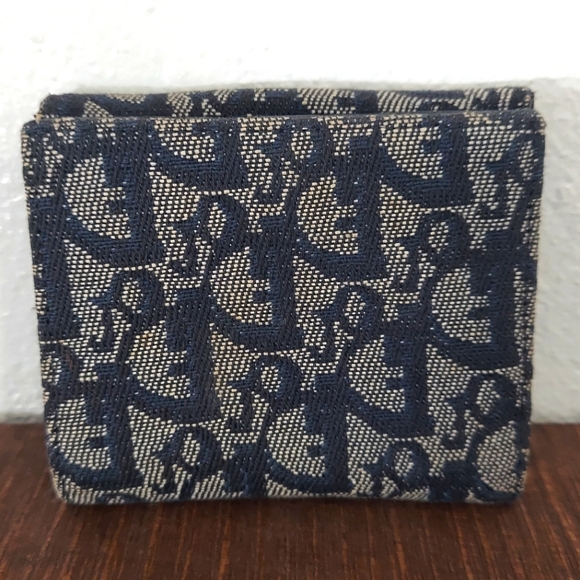 CHRISTIAN DIOR🔥🔥🔥 - Picture 3 of 17